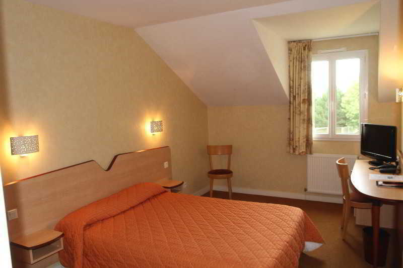 The Originals City, Hotel La Saulaie, Saumur Ouest ดูเอ-ลา-ฟงแตน ภายนอก รูปภาพ