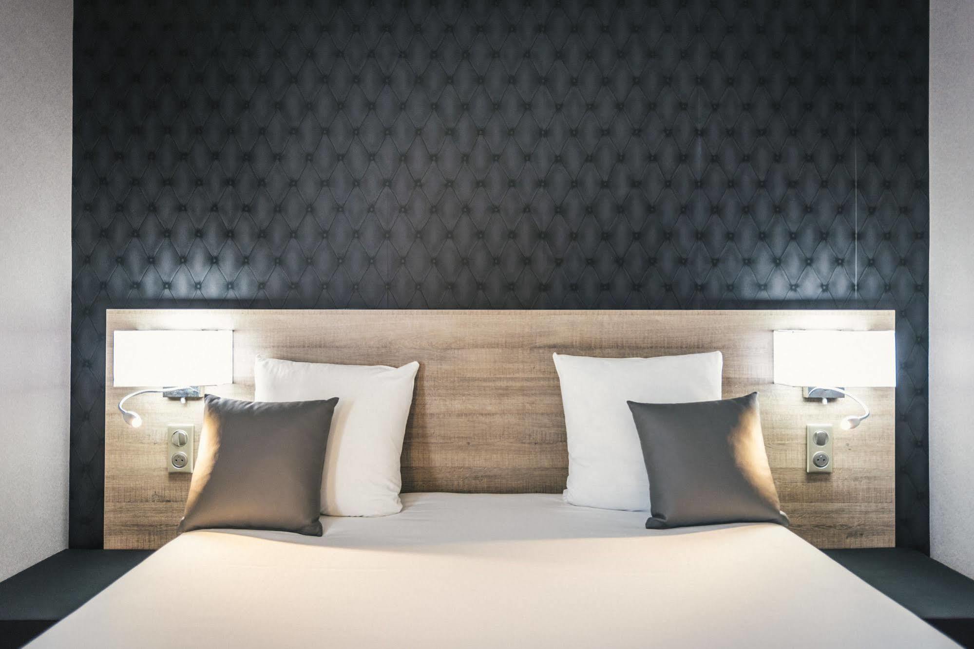 The Originals City, Hotel La Saulaie, Saumur Ouest ดูเอ-ลา-ฟงแตน ภายนอก รูปภาพ