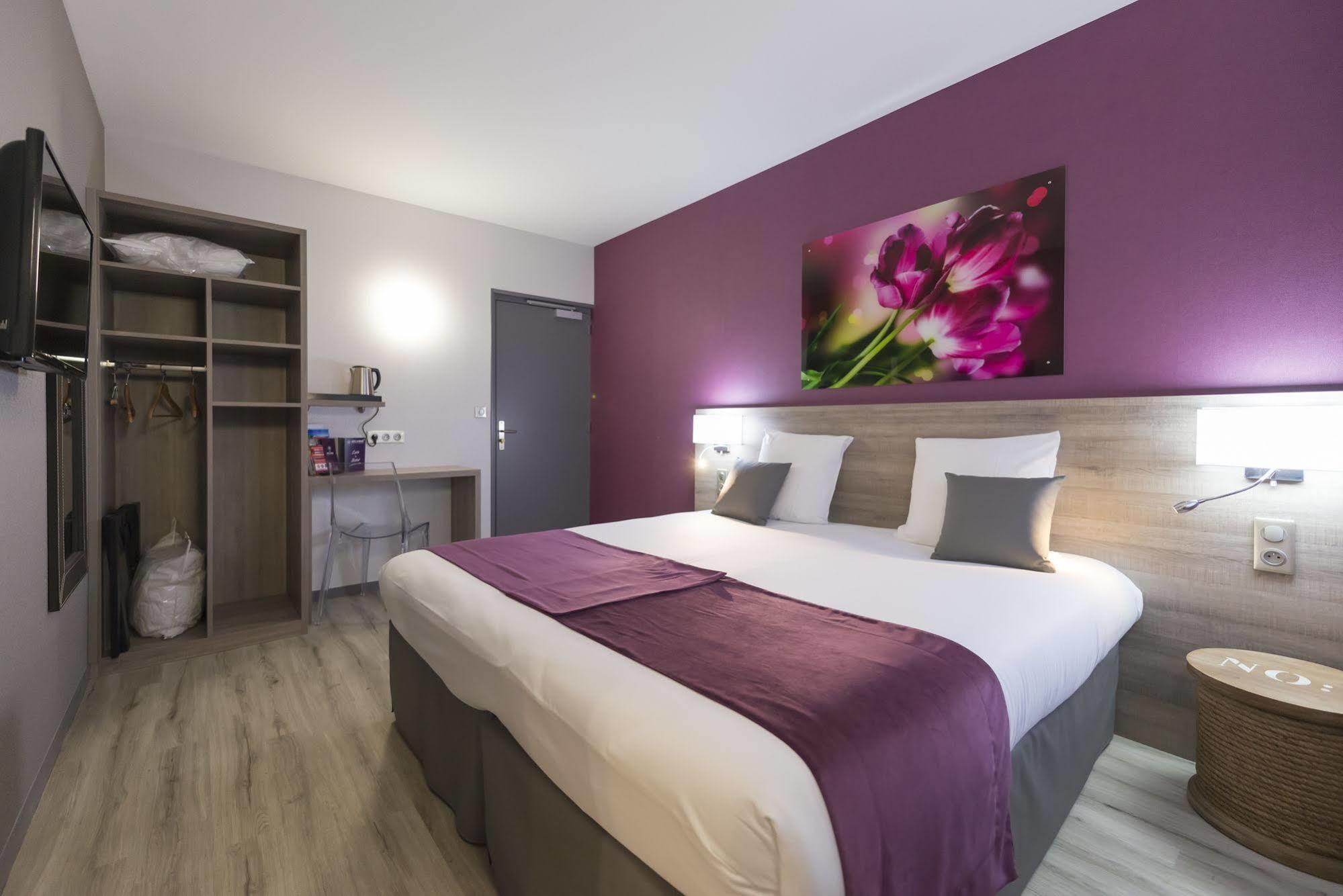 The Originals City, Hotel La Saulaie, Saumur Ouest ดูเอ-ลา-ฟงแตน ภายนอก รูปภาพ