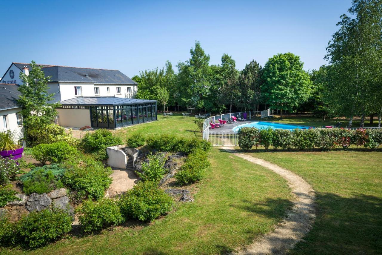The Originals City, Hotel La Saulaie, Saumur Ouest ดูเอ-ลา-ฟงแตน ภายนอก รูปภาพ